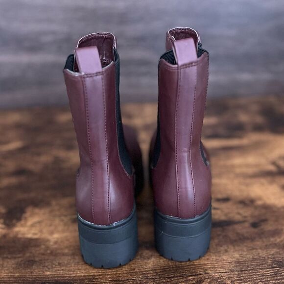Mia Chelsea Lug Boot in Burgundy, Size 6.5. New!!! - Picture 11 of 15